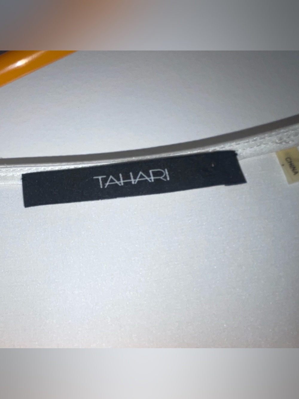 Tahari White Satin Blouse S - Picture 4 of 8